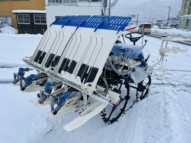 田植機 PPZ4-DLF 写真６