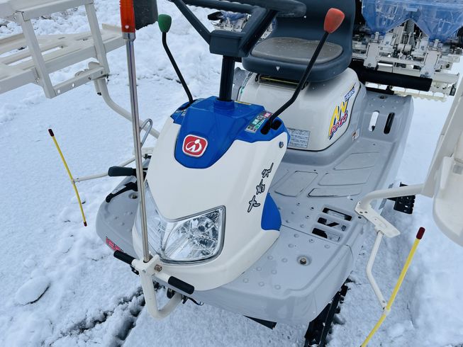 田植機 PPZ4-DLF 写真３