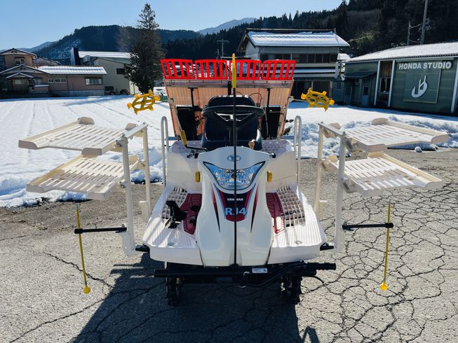 田植機 RJ4 写真３