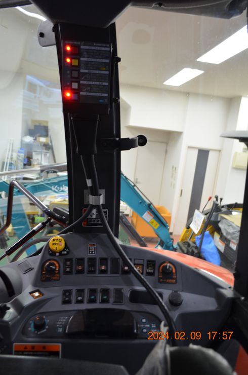 トラクター MR65QMAXUR1三陽ﾛｰﾀﾞｰ・ｸﾞﾗﾌﾞ・ﾊｲﾚｯｸﾞｷｯﾄﾞ付 写真８