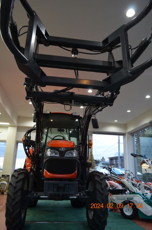 トラクター MR65QMAXUR1三陽ﾛｰﾀﾞｰ・ｸﾞﾗﾌﾞ・ﾊｲﾚｯｸﾞｷｯﾄﾞ付 写真３