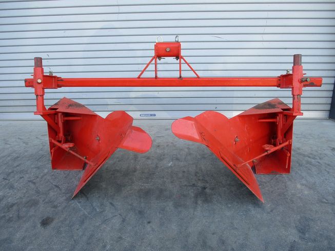 クボタ 培土機 写真