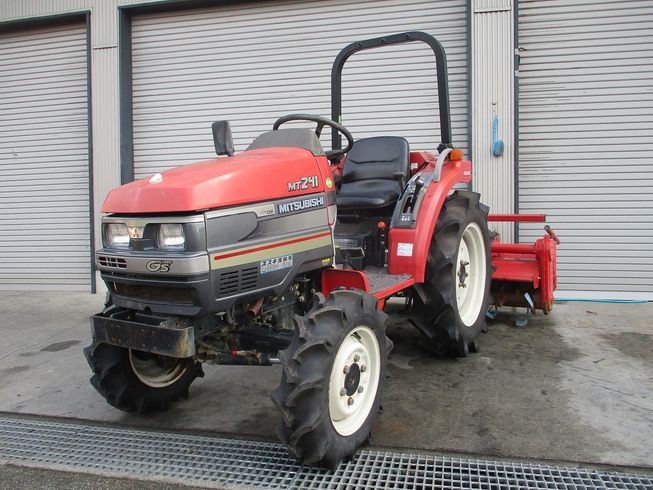 トラクター MT241 写真２