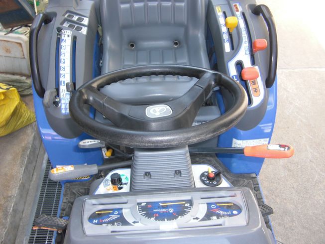 トラクター TM165-KXZA2V　フル装備！高年式 写真２