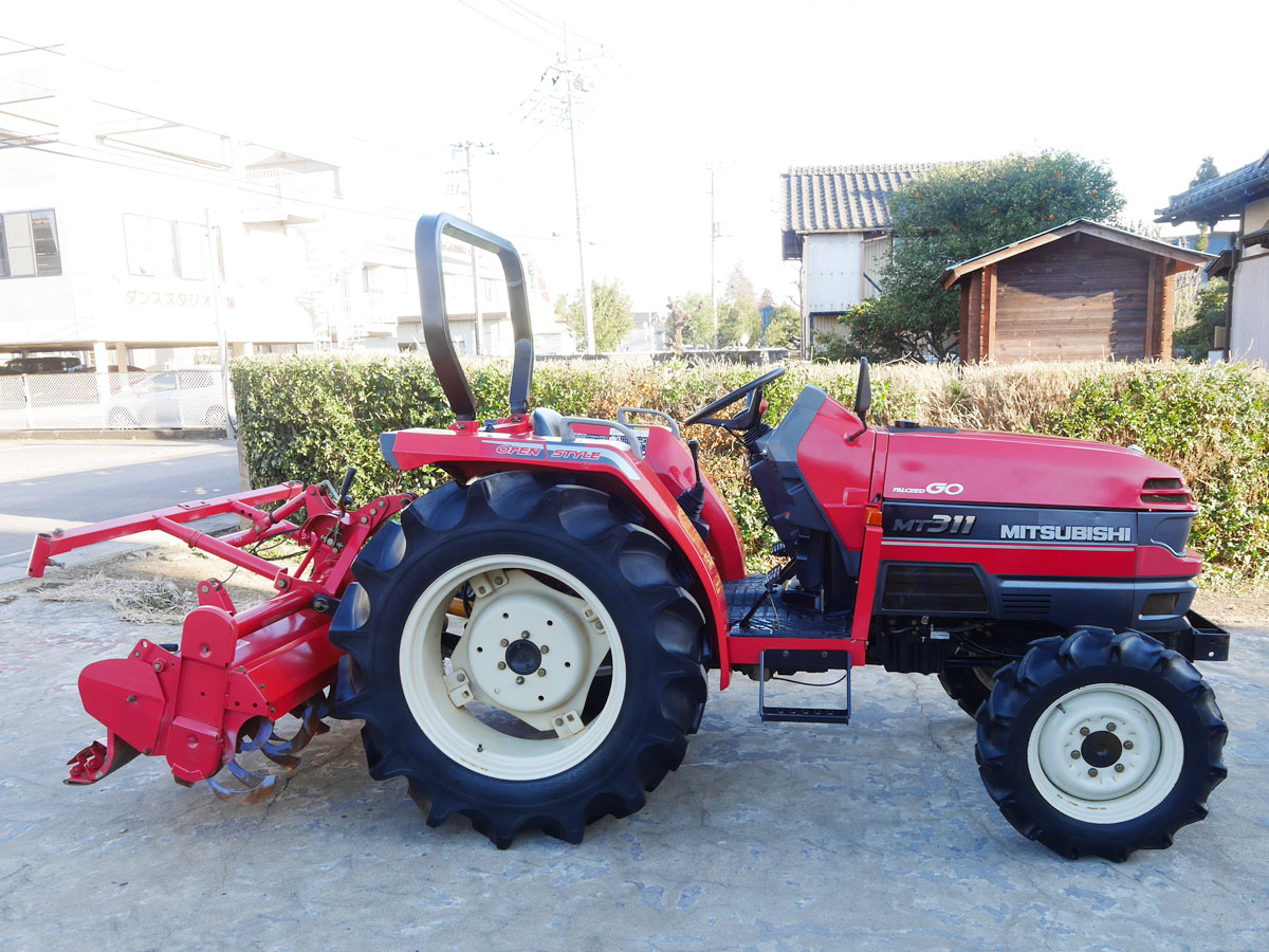 トラクター MT311 写真２