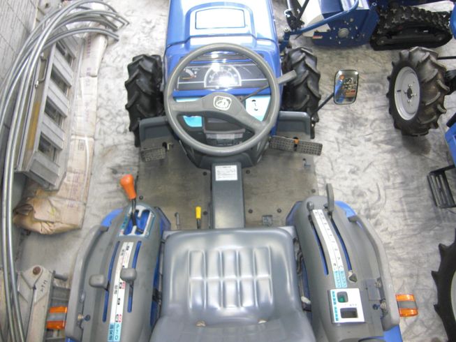 トラクター THS20-UKXZA3V　シンプルタイプ　フル装備 写真９