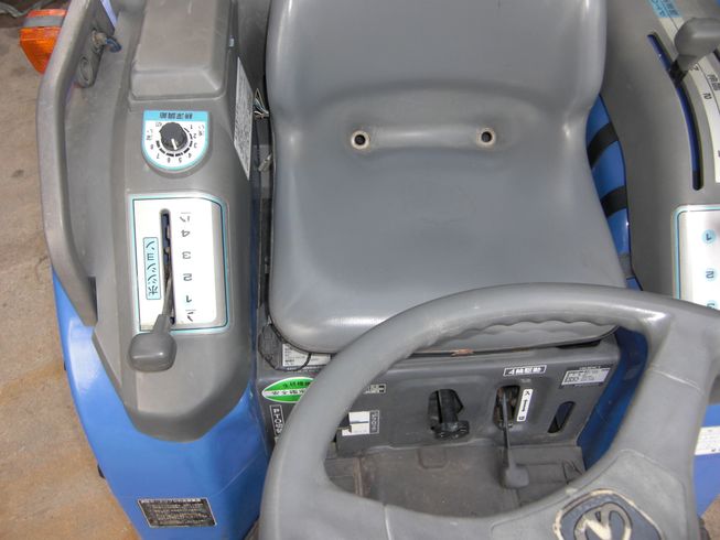 トラクター TH18-BA13V　フル装備　お買得 写真３