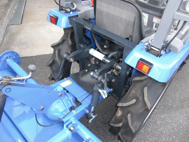 トラクター TQ17-LKXA3V　フル装備！　高年式！　サンバイザー付！ 写真６