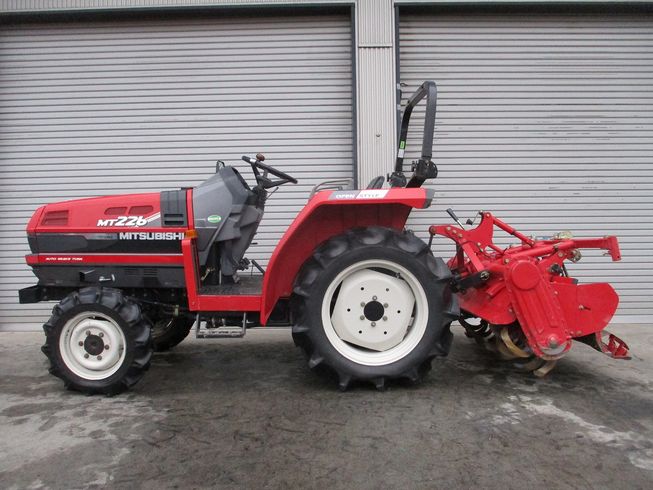 トラクター MT226 写真４