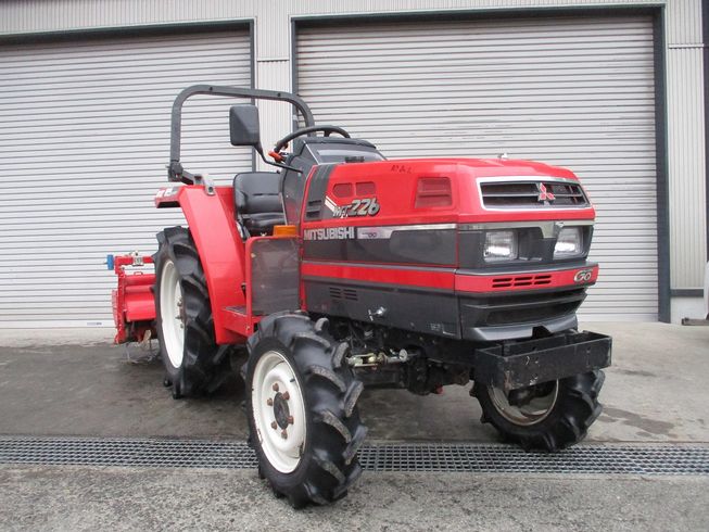 トラクター MT226 写真２