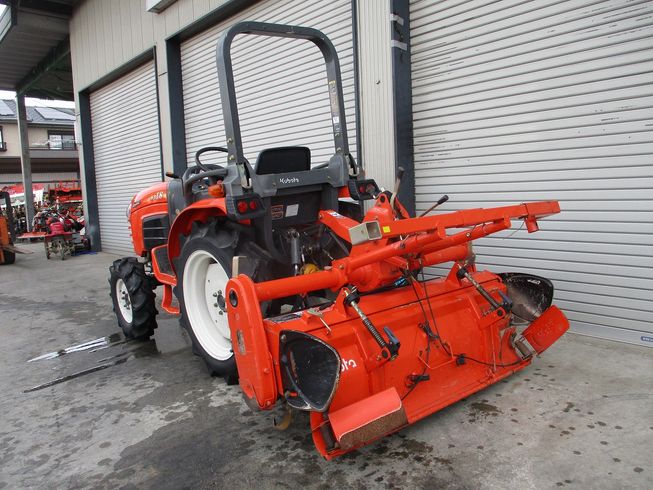 トラクター KB18 写真５