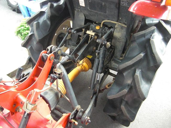 トラクター EF222VUKS5　フル装備　大型特殊免許不要 写真６