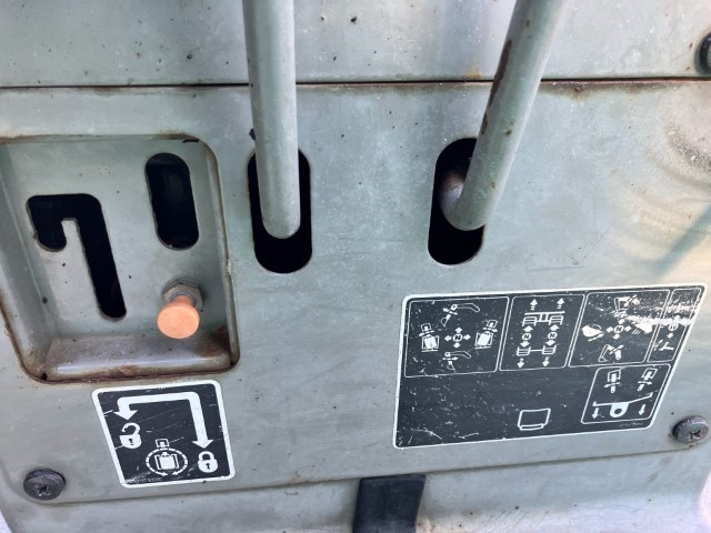 バックホー B08 写真５