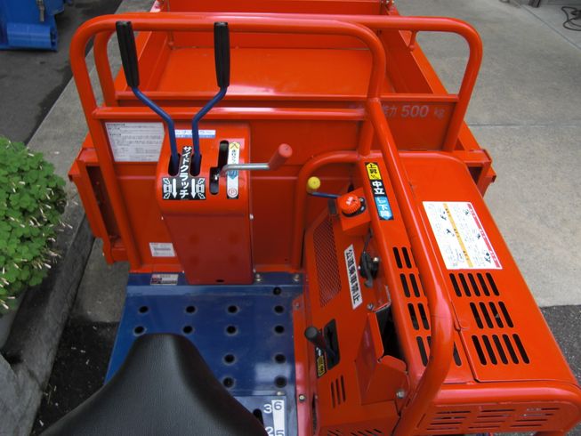 運搬機 BK63　500キロ積　油圧ダンプ　 写真２