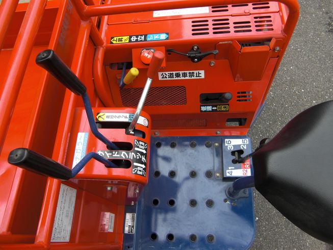 運搬機 BK63　500キロ積　油圧ダンプ　 写真３