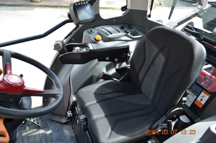 トラクター YT333ﾊｲｽﾋﾟｰﾄﾞ/ﾛｰﾀﾘｰ新品 写真６