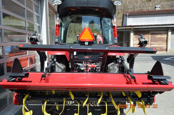 トラクター YT333ﾊｲｽﾋﾟｰﾄﾞ/ﾛｰﾀﾘｰ新品 写真４