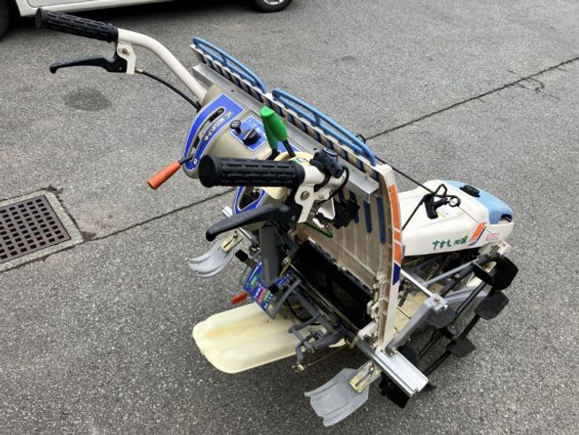 田植機 PC2D-70 写真３