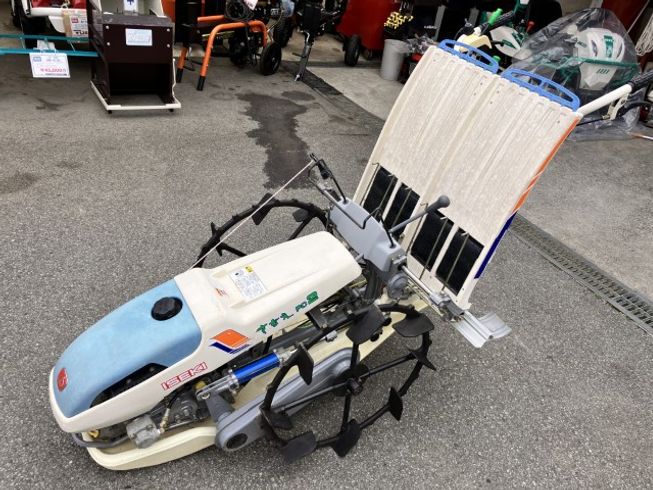 田植機 PC2D-70 写真２