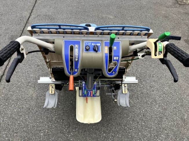 田植機 PC2D-70 写真５