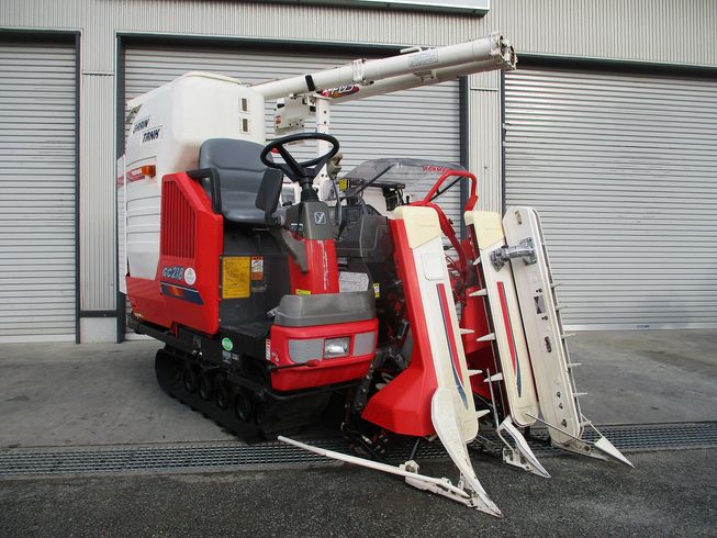 コンバイン GC218G 写真２