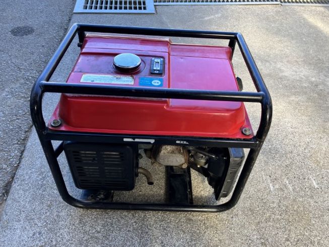 発電機 EB1500X 写真２