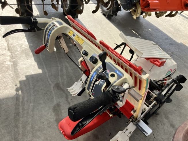 田植機 AP200 写真４