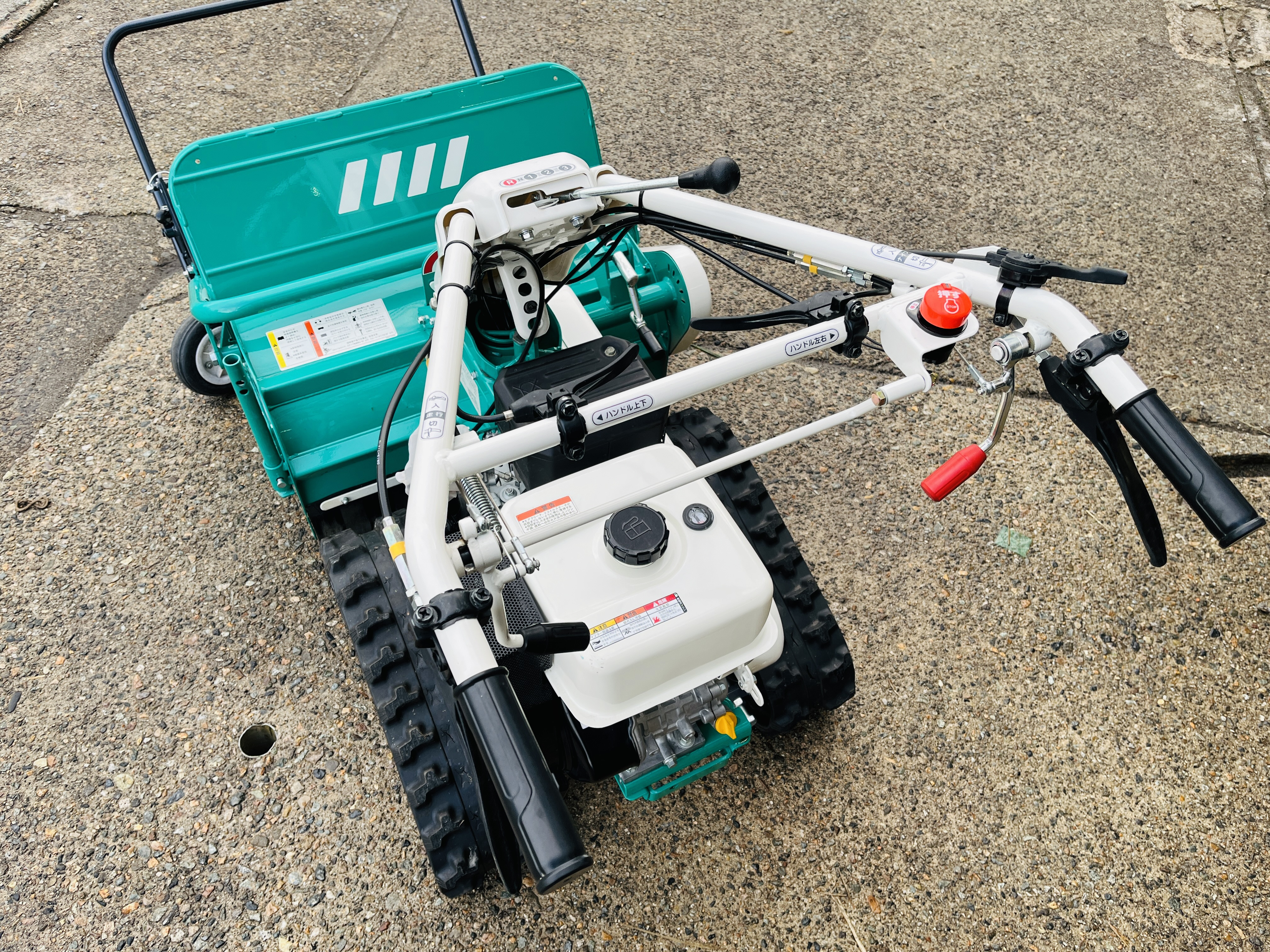 草刈機 HRC665 写真５