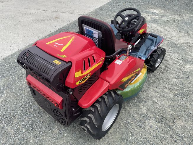 乗用草刈機 CMX2408HC フルーティまさお 写真９