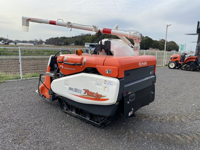 コンバイン ER211 写真５