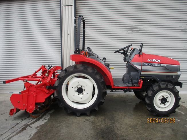 トラクター MT201 写真４
