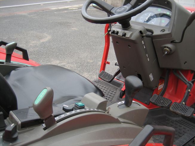 トラクター AF324R AUKS5M 写真９