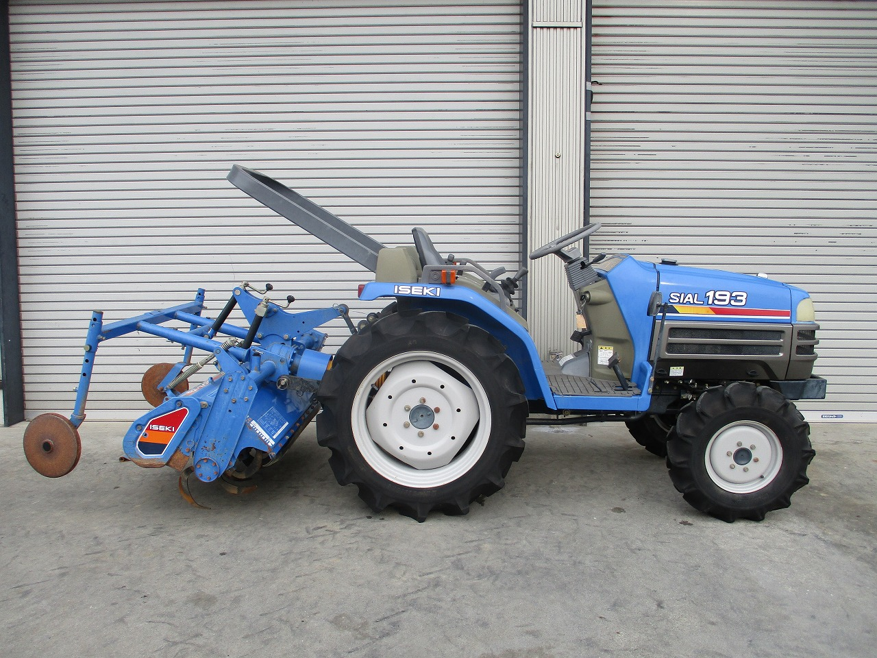 トラクター TF193F-U 写真４