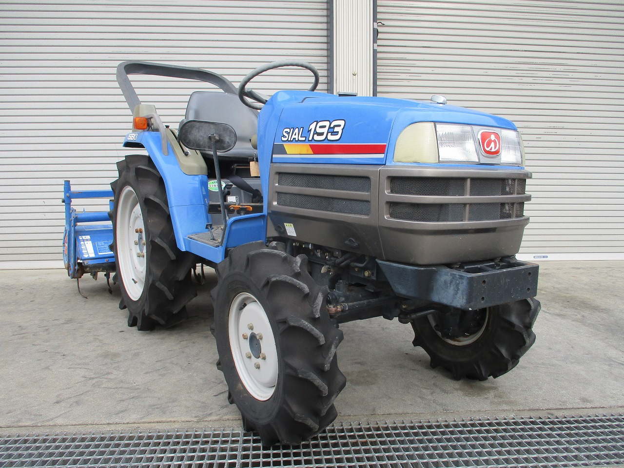 トラクター TF193F-U 写真２