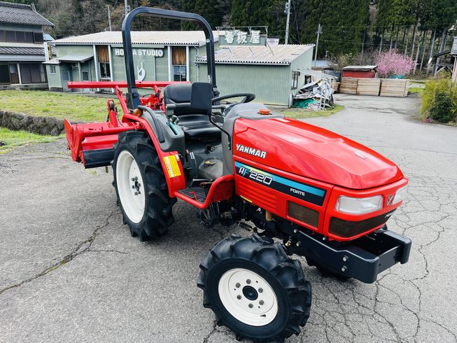 トラクター AF220 写真２