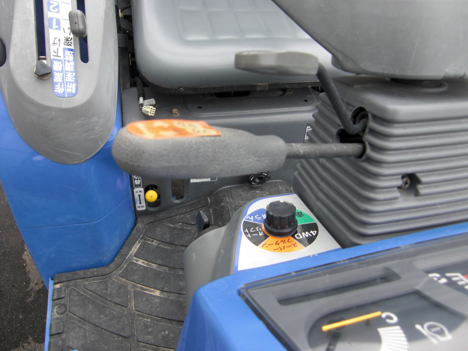 トラクター TM16-KXZA2V　小型フル装備 写真９