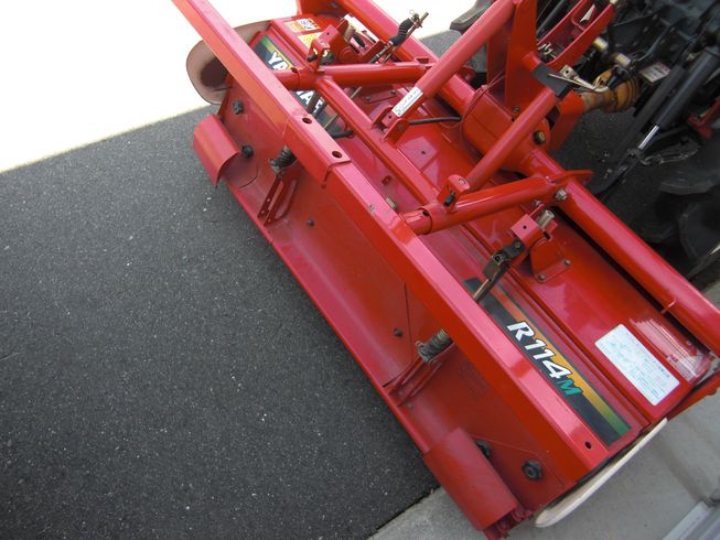 トラクター AF118L-VPUS4　　フル装備 写真８