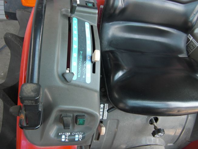 トラクター F210-VPUKS5　 希少サンサンハット簡易キャビン 写真２