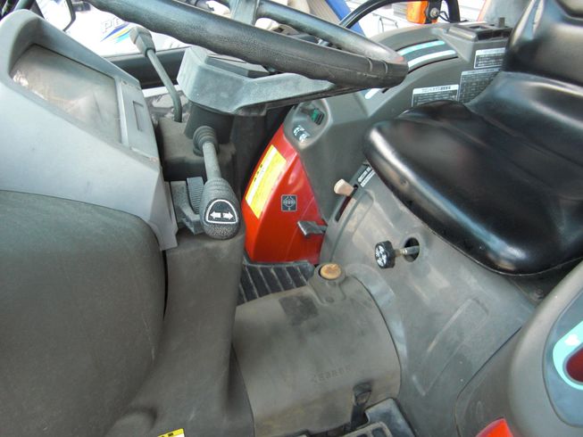 トラクター F210-VPUKS5　 希少サンサンハット簡易キャビン 写真５