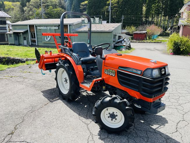 トラクター GB160 写真２