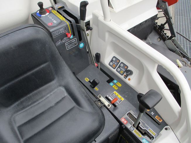 コンバイン ARN323-GDXMW 写真６