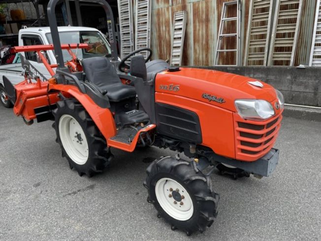 トラクター KB16MA 写真２