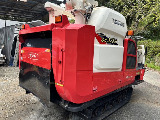 コンバイン GC323V 写真５