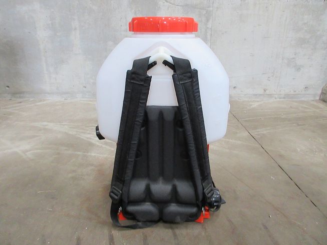 背負い式動力噴霧器 SHRE175G 写真５