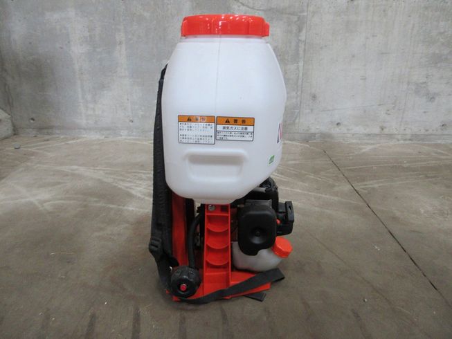 背負い式動力噴霧器 SHRE175G 写真４