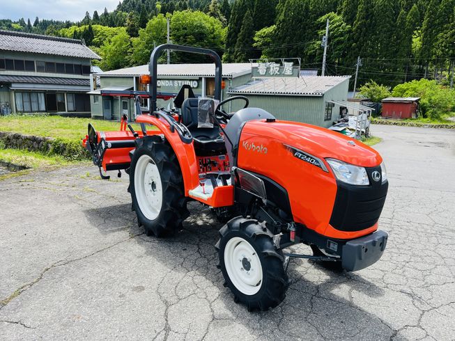 トラクター FT240SP 写真２