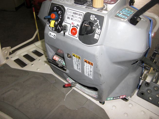 田植機 PQZ43-DULF　施肥機付お手頃価格 写真９