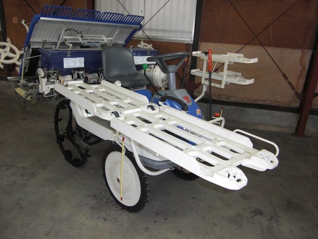 田植機 PQZ43-DULF　施肥機付お手頃価格 写真10