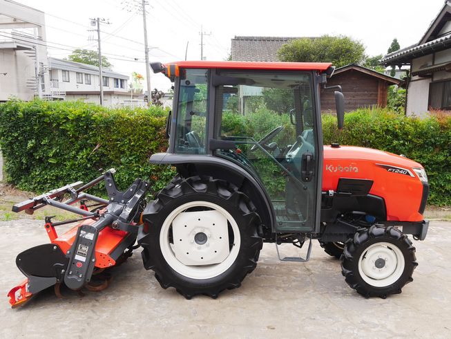 トラクター FT240 写真２