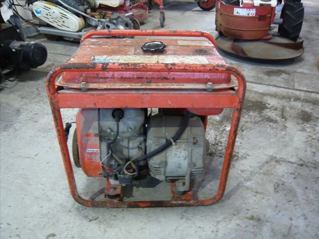 発電機 2600 ① 写真３